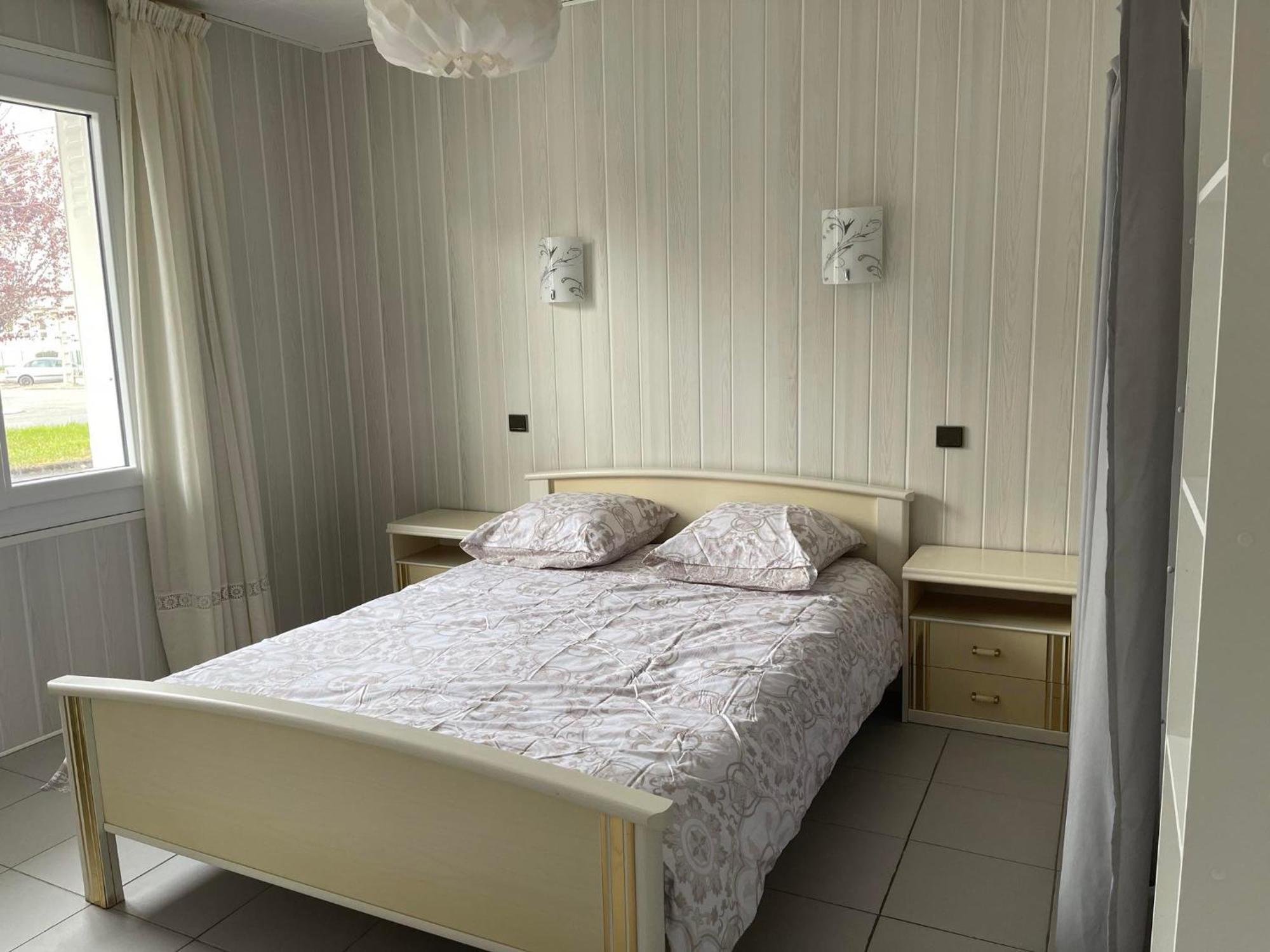 Appartement Adour บาญเญอ-เดอ-บีกอร์ ภายนอก รูปภาพ